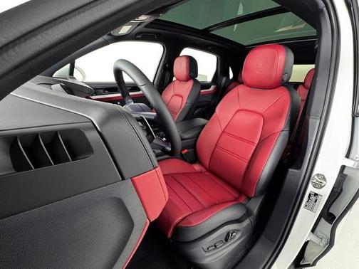 2025 Porsche Cayenne Cayenne