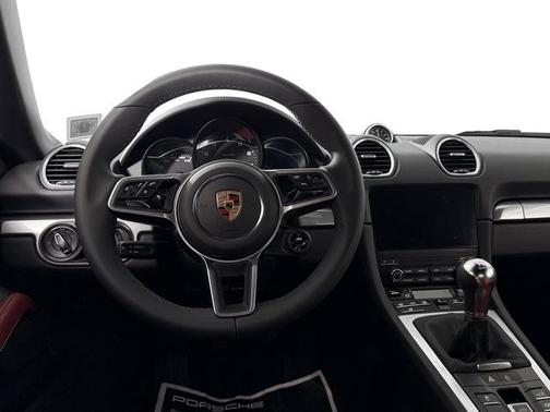 2025 Porsche 718 Boxster Style Edition