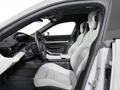 2023 Porsche Taycan Cross Turismo 4
