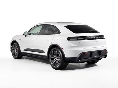 2025 Porsche Macan 4S Electric