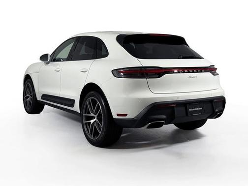 2026 Porsche Macan 