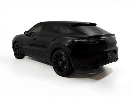 2022 Porsche Cayenne GTS