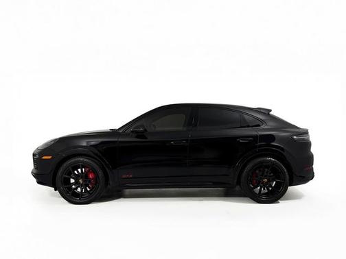 2022 Porsche Cayenne GTS
