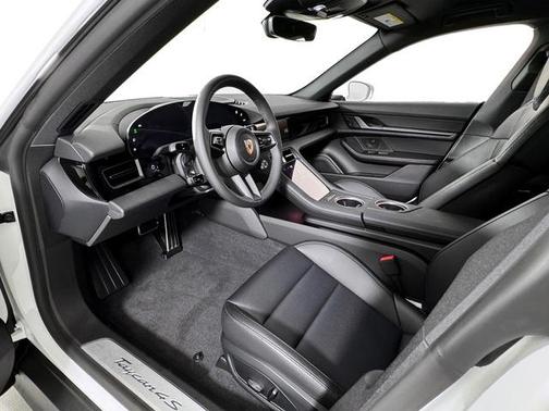 2025 Porsche Taycan 4S