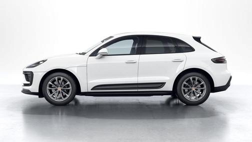 2025 Porsche Macan T