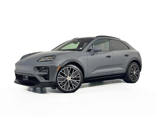 2025 Porsche Macan T