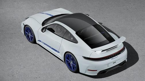 2025 Porsche 911 Carrera