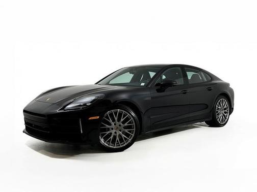 2026 Porsche Panamera 4