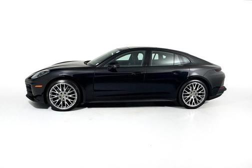 2026 Porsche Panamera 4