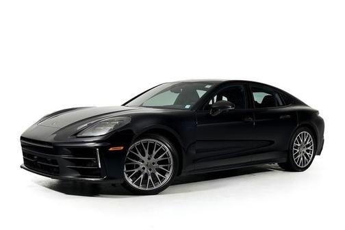 2026 Porsche Panamera 4