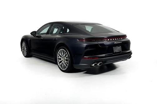 2026 Porsche Panamera 4