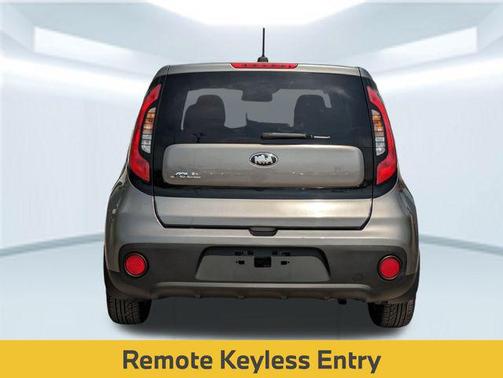 2017 Kia Soul Base