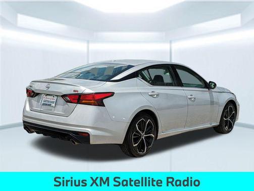 2023 Nissan Altima SR FWD