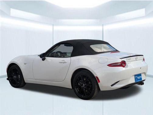 2025 Mazda MX-5 Miata Club