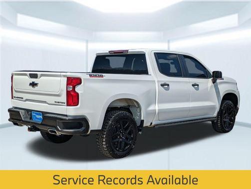 2022 Chevrolet Silverado 1500 Custom Trail Boss