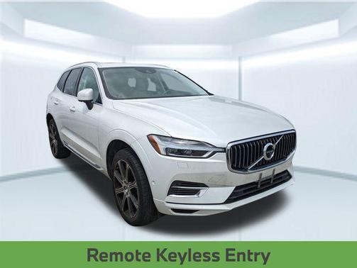 2019 Volvo XC60 Recharge Plug-In Hybrid T8 Inscription