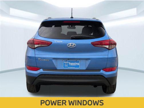 2016 Hyundai TUCSON SE