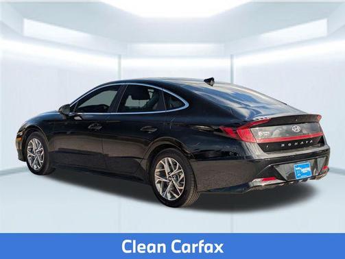 2022 Hyundai SONATA SEL