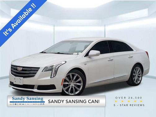 Crystal White Tricoat 2018 Cadillac XTS Base