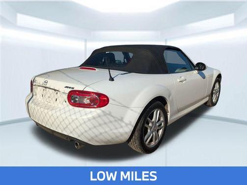 2012 Mazda MX-5 Miata Sport