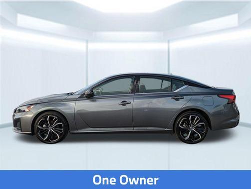 2023 Nissan Altima SR FWD