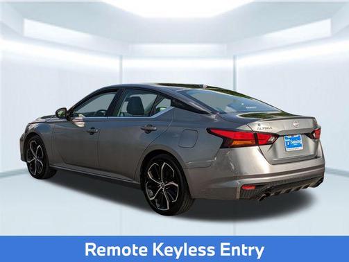 2023 Nissan Altima SR FWD