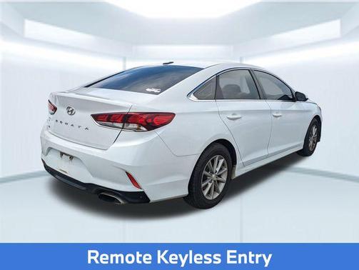 2018 Hyundai SONATA SE