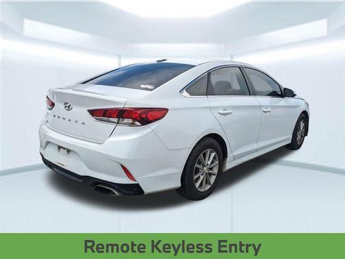 2018 Hyundai SONATA SE