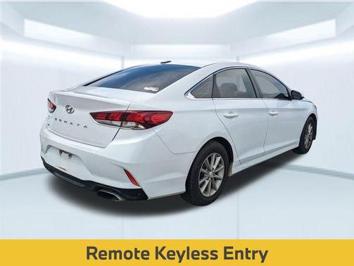 2018 Hyundai SONATA SE