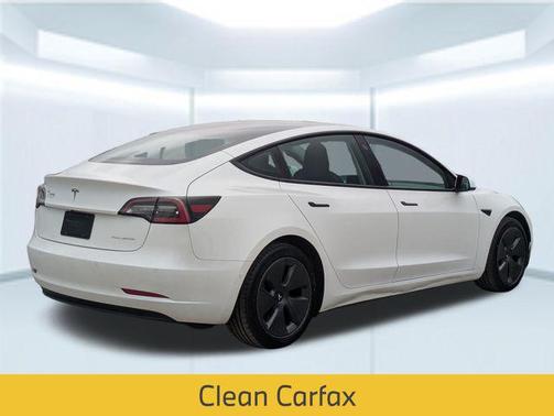 Pearl White Multi-Coat 2022 Tesla Model 3 Long Range
