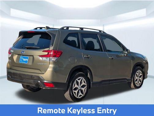 2022 Subaru Forester Premium