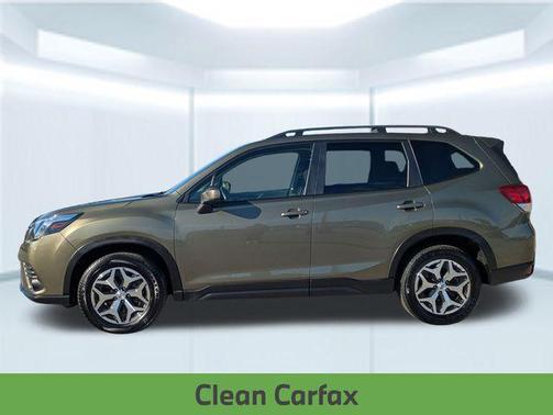 2022 Subaru Forester Premium