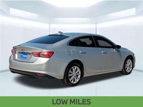 2021 Chevrolet Malibu FWD LT
