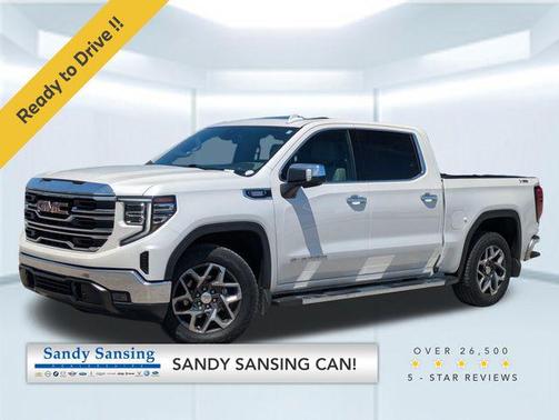 White Frost Tricoat 2023 GMC Sierra 1500 SLT