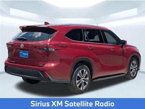 Ruby Flare Pearl 2020 Toyota Highlander XLE