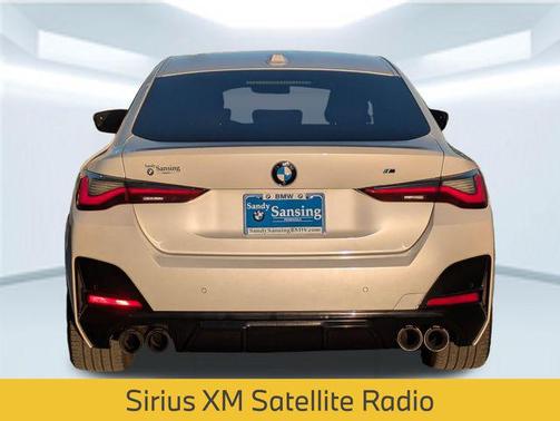 Mineral White Metallic 2022 BMW M440 i xDrive