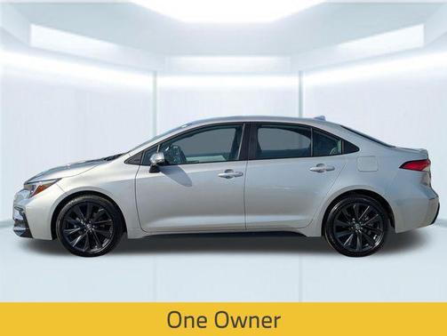 Silver 2025 Toyota Corolla SE