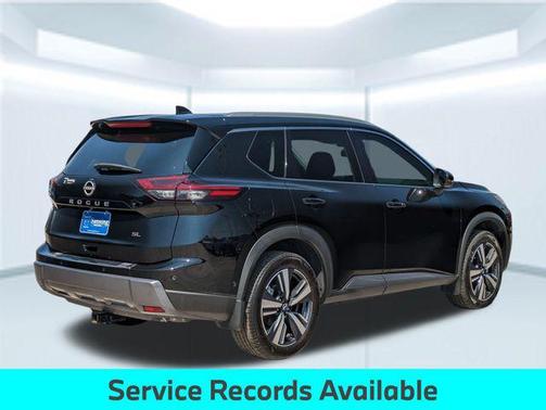 2024 Nissan Rogue SL