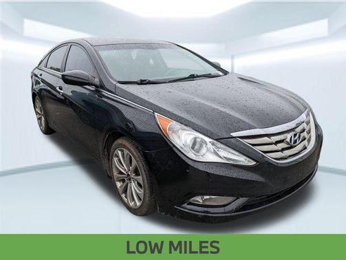 2013 Hyundai SONATA SE