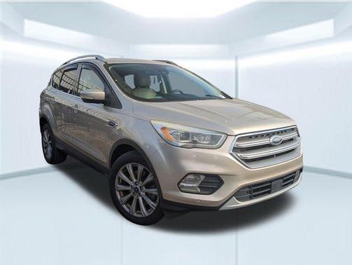 White Platinum Metallic Tri-Coat 2017 Ford Escape Titanium