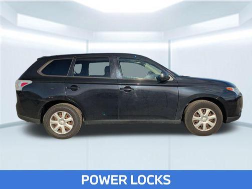 2014 Mitsubishi Outlander ES