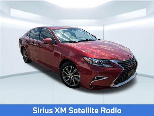 2018 Lexus ES 300h Base