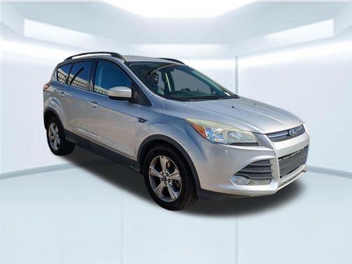 Ingot Silver 2015 Ford Escape SE
