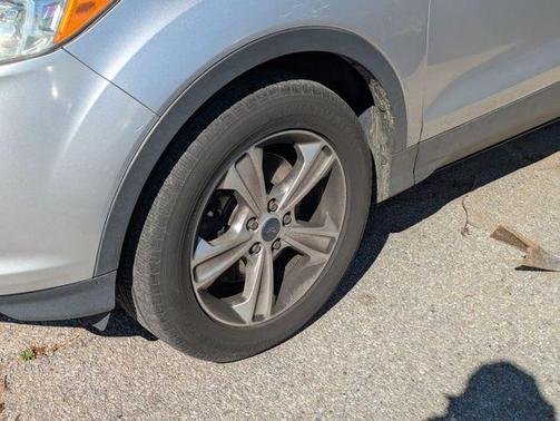 Ingot Silver 2015 Ford Escape SE