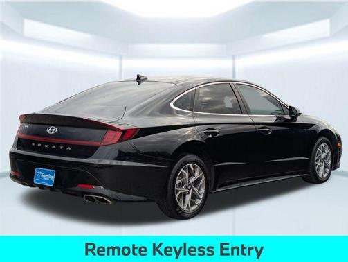 2022 Hyundai SONATA SEL