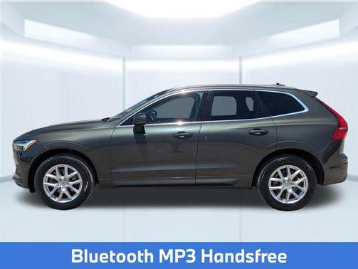 Pine Grey Metallic 2021 Volvo XC60 T5 Momentum