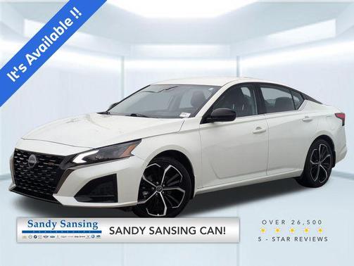 Pearl White Tricoat 2025 Nissan Altima SR FWD