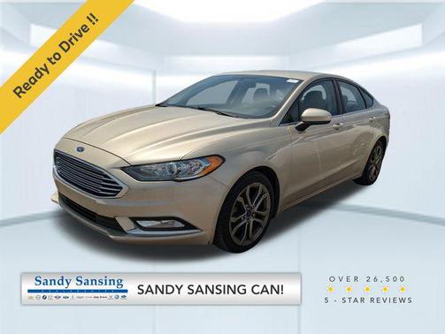 White Gold 2017 Ford Fusion SE
