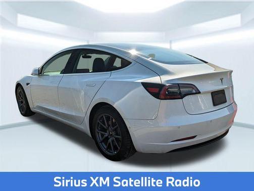 2019 Tesla Model 3 Mid Range