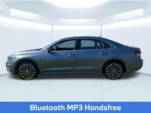 2022 Volkswagen Passat 2.0T Limited Edition